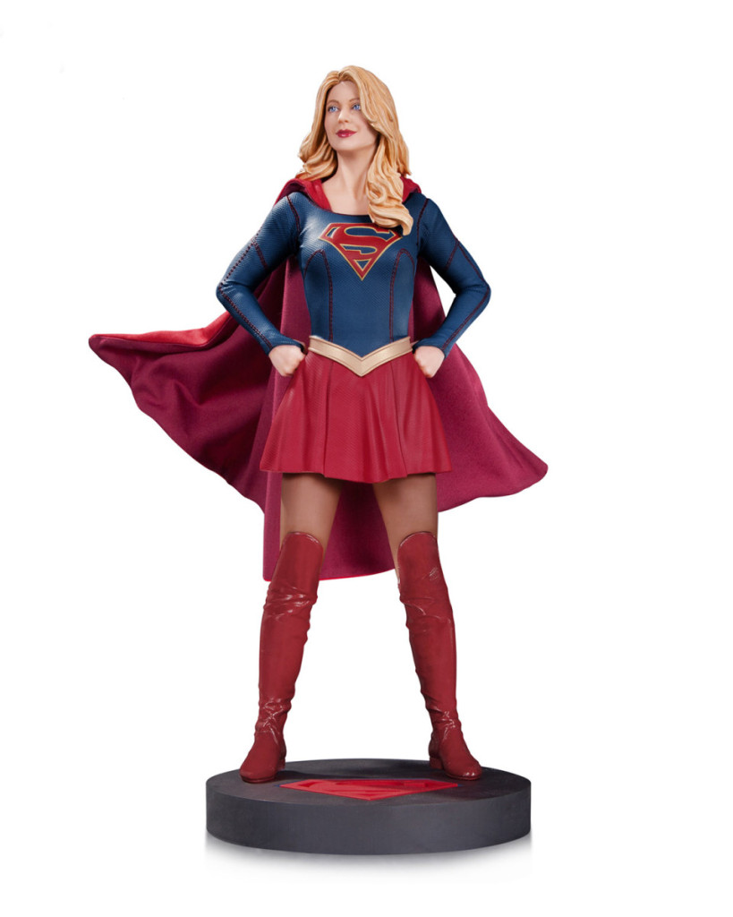 MelissaBenoistSupergirlStatue